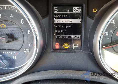 2011 Jeep Grand Cherokee Laredo z USA, uszkodzony, nr VIN 1J4RS4GG9BC579531